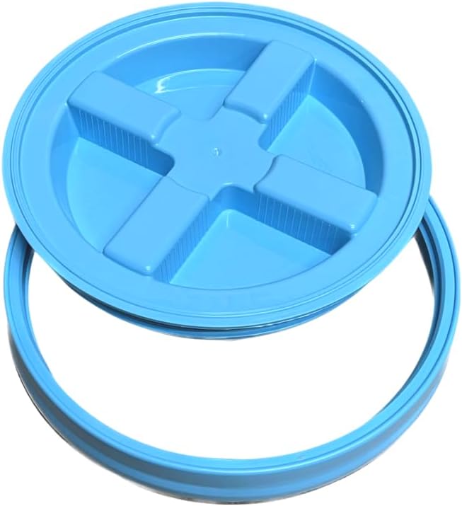 House Naturals 5 Gallon Food Grade Plastic Bucket with Air Tight Screw on Lid Made in USA Container (Yellow Bucket with Aqua Lid)