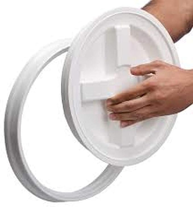 5 Gallon White Plastic Buckets and 5 Gallon Gamma Seal Lids | Combo Pack of Six (6) Buckets and Six (6) Gamma Seal Lids