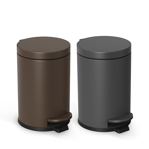 Cesun 1.2 Gallons Small Brown Trash Can, Bathroom Garbage Can with Lid and Foot Pedal, Mini Round Wastebasket for Bathroom, Bedroom, Office, 4.5 Liters / 1.2 Gallons, Brown