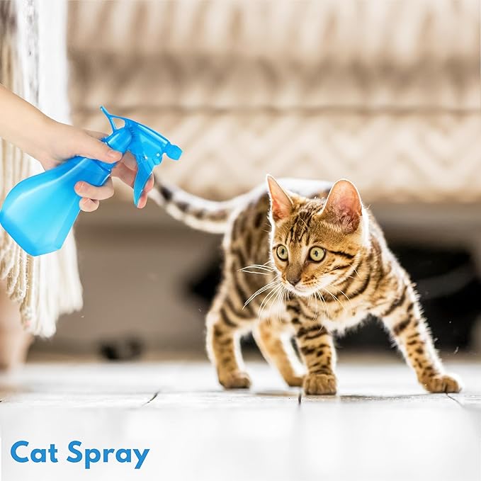 DilaBee Plastic Spray Bottles - 8oz (2 Pack) Water Spray Bottle for Hair, Gardening, Grilling & Cleaning Solution - Empty Spray Bottles for Pet Correction - Spray Bottle BPA Free (Blue-Red)