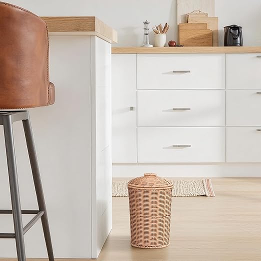 GRANNY SAYS Wicker Small Bathroom Trash Can with Lid, 2 Gallon Cute Decorative Waste Basket for Bedroom and Dorm, Office Garbage Cans for Under Desk, Mini Round Trash Bin for Decor, Nude Color