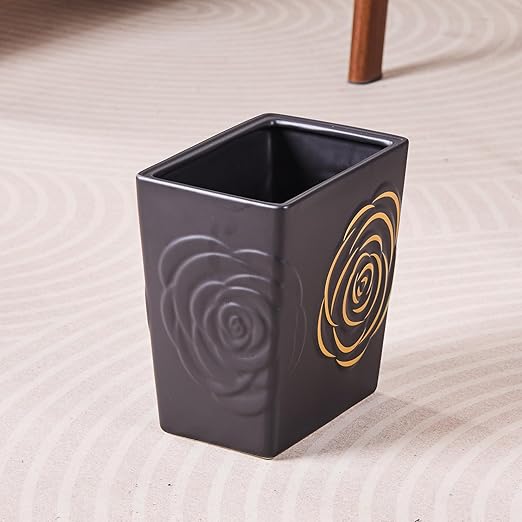 Black Ceramic Trash Can with Gold Rose – 2.5 Gallon Small Bathroom & Kitchen Garbage Bin, Decorative Waste Basket for Bedroom, Office, Hotel – Elegant Floral Design, Heavy Duty (9 Liter, Gift Idea)