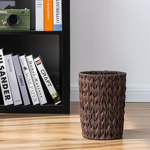 GRANNY SAYS Small Wicker Trash Can, 2 Gallon Bathroom Waste Basket, Small Bathroom Garbage Can, Plastic Trash Basket for Decor, Round Wastebaskets for Office, Bedroom, Cabinet, Brown