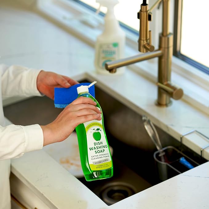 Dish Soap, Green Apple Scent, Liquid Dish Washing Soap Squeeze Bottle 25 Fl Oz (Pack of 1)