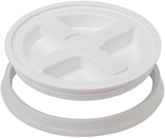 House Naturals 5 Gallon Food Grade Plastic Bucket with Air Tight Screw on Lid Made in USA Container (Yellow Bucket with White Lid)