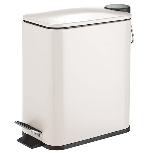 mDesign Rectangular Pedal Bin – 5 L Metal Waste Bin with Pedal, Lid and Plastic Bucket Insert – Household Rubbish Bin for Bathroom, Kitchen and Office – Beige