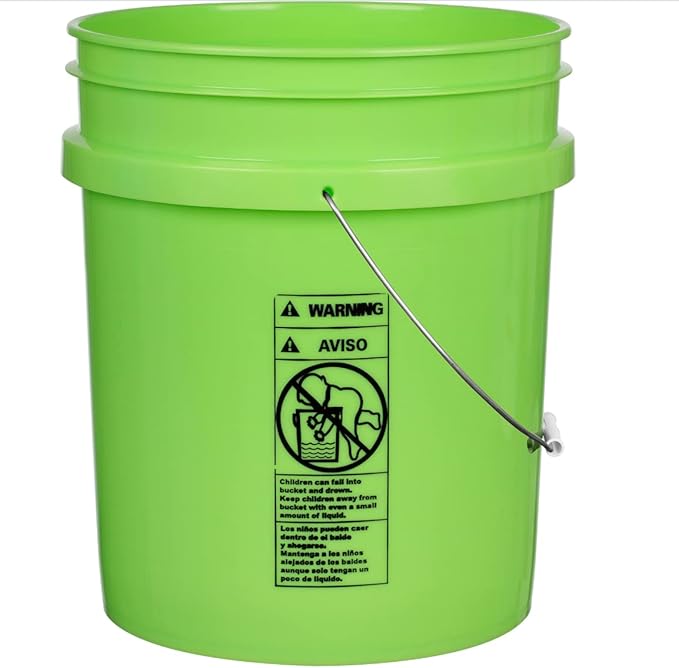 House Naturals 5 Gallon Plastic Green Bucket with Screw on Lid, Food Grade containers, Made in USA pails, Pack of 3
