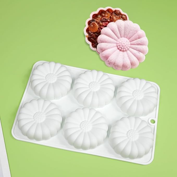 TUKE Silicone Chocolate Candy Molds Non-stick Daisy Flower Silicone Baking Mold BPA Free, Gummy Molds Silicone Candy Mold For Chocolate Cake Jelly Pudding Handmade Soap Mould (Daisy Flower L)