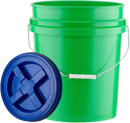 House Naturals 5 Gallon Food Grade Plastic Bucket with Air Tight Screw on Lid Made in USA Container (Green Bucket with Blue Lid)