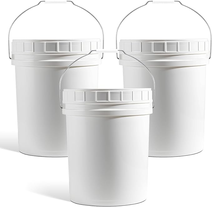 DEMORA 5 Gallon Food Grade Bucket with Screw Lid, Heavy Duty Plastic Buckets Containers for Food Storage, Plastic Pail with Metal Handle for Water Cleaning Paint Gardening, BPA Free (White, 3 Pack)