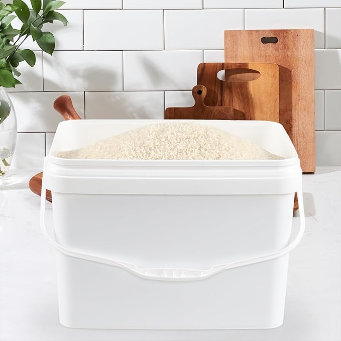 4 Pack 20 L Plastic Water Buckets with Handles, Plastic Pail with Lids, White