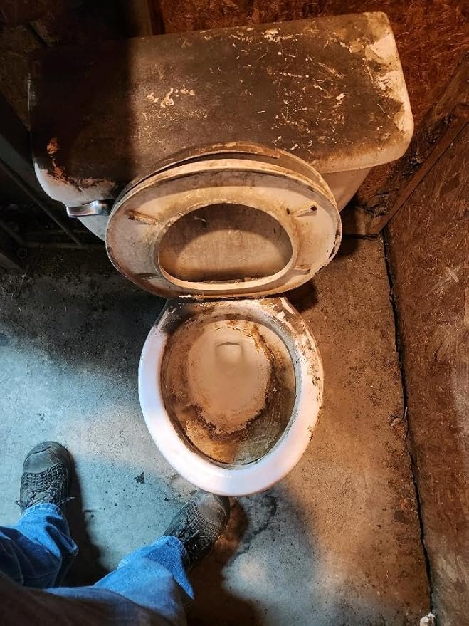 Detco-Tub-N-Tile -Multi-Purpose Cleaner-Concentrated, Great on Soap Scum and Grime Remover - Just add 4 oz. to your spray bottle of water.Great for tubs, tile, and bathroom cleaner - 32 oz