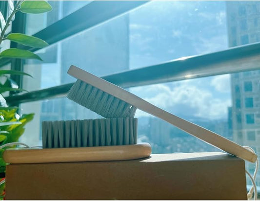 2PCS Wood Laundry Brush, Long Handle Clothing Stain Remover Scrubber, Soft Bristle for Scrubbing Out Tough on Delicate, Easy to Grip Hand Washing Clothes