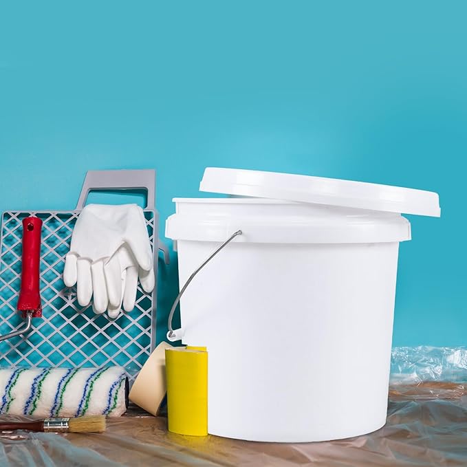 4 Gallon Round Buckets with Sealable Lids, White Plastic Food Storage Buckets, 4 Pack