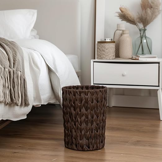 GRANNY SAYS Small Wicker Trash Can, 2 Gallon Bathroom Waste Basket, Small Bathroom Garbage Can, Plastic Trash Basket for Decor, Round Wastebaskets for Office, Bedroom, Cabinet, Brown