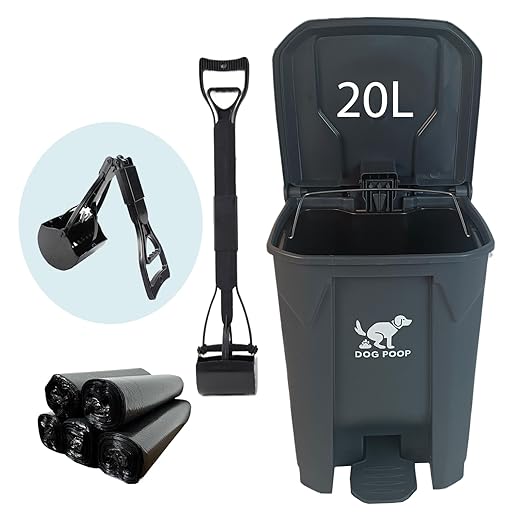 Dog Poop Trash Can Outside with Foldable Pooper Scooper – 20L Outdoor Pet Waste Bin with Foot Pedal Lid & 100 Bags – Waterproof Odor Control Trash Can for Yard, Patio, Garden