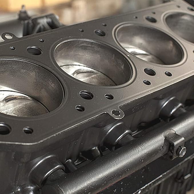 Zep Industrial Purple Cleaner and Degreaser Concentrate - 32 Ounce (Case of 4) R42310 - Easy to Rinse Formula