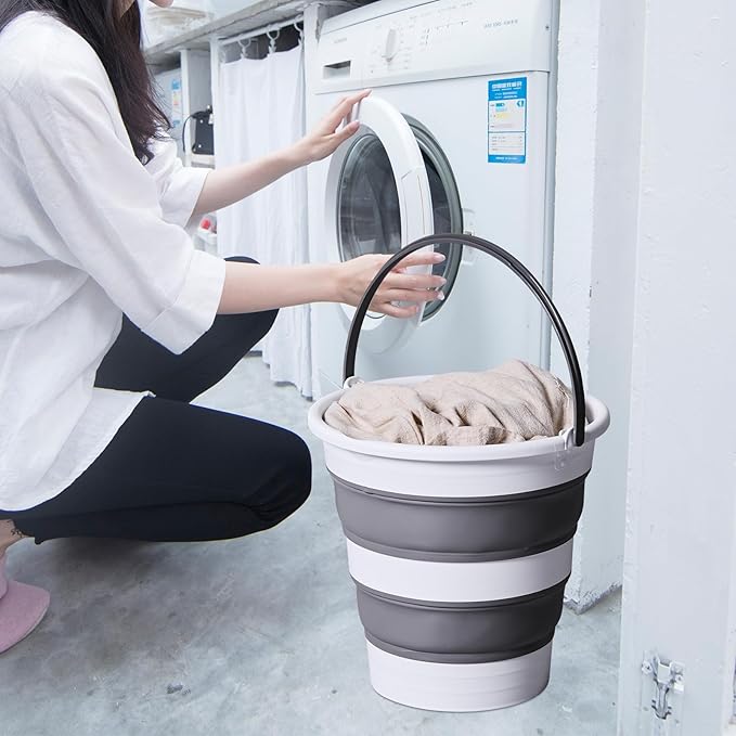 10L /2.6 Gal Large Collapsible Bucket with Handle - Portable Silicone Mop Bucket for Cleaning, Camping, Car Washing - Space-Saving for Outdoor, Fishing, Household – Pair of Silicone Gloves for Free