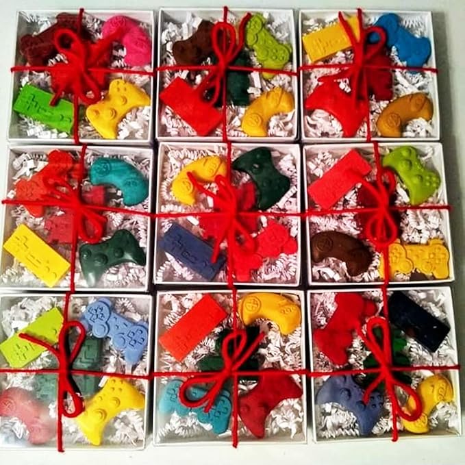 Sakolla Game Controller Silicone Molds, 16 Cavity Non Stick Video Game Controller Molds for Chocolate, Candy, Cake Decoration, Cake Pops, Resin