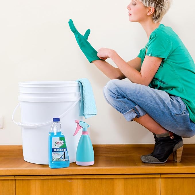 7 Gallon White Plastic Bucket Pail with Lid, Set of 4 Food Storage Bucket Containers with Plastic Handle