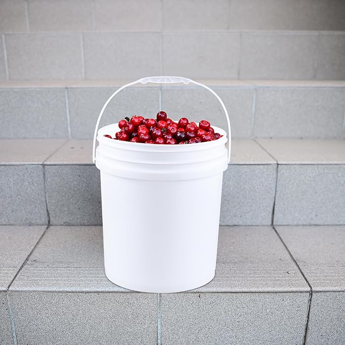 7 Gallon Bucket, Heavy Duty Plastic Bucket with Comfortable Handle, White Bucket & Lid, Pack of 4