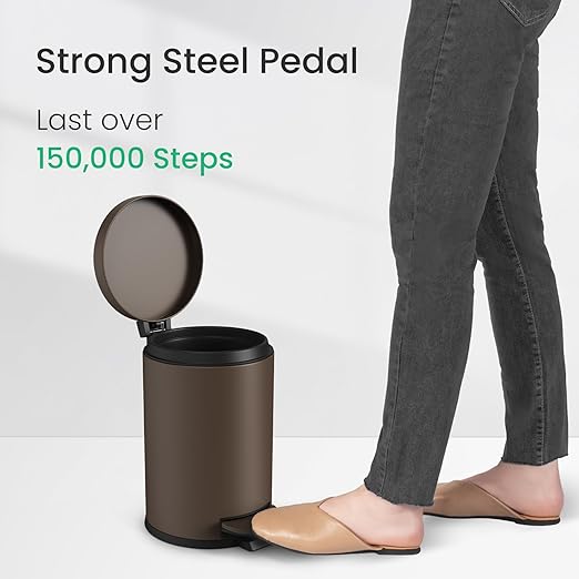 Cesun 1.2 Gallons Small Brown Trash Can, Bathroom Garbage Can with Lid and Foot Pedal, Mini Round Wastebasket for Bathroom, Bedroom, Office, 4.5 Liters / 1.2 Gallons, Brown