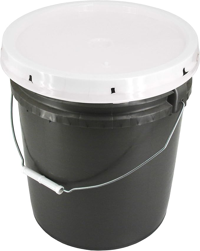 Grey 5 Gallon 90 mil Bucket with Snap On Lid (White)