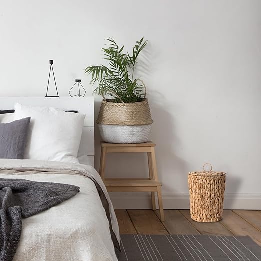 2 Gallon Wicker Trash Can with Lid - Bathroom Garbage Can with Removable Liner Bucket - Boho Hand Woven Water Hyacinth Wicker Waste Basket for Bedroom, Living Room, Home, Office