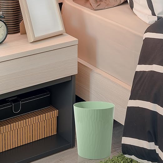 UUJOLY Small Trash Can Wastebasket Garbage Can Container Bins for Bathrooms,Bedroom Room, Kitchens, Offices, Kids Rooms, Dorms, 3 Pack, Green