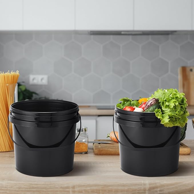 Gerrii 10 Pack Black 1 Gallon Plastic Bucket with Handle and Lid Food Storage Bucket Containers All Purpose Pail for Paint Water Art Crafts Projects Garage Organization
