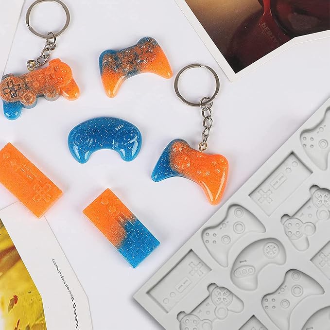 Sakolla Game Controller Silicone Molds, 16 Cavity Non Stick Video Game Controller Molds for Chocolate, Candy, Cake Decoration, Cake Pops, Resin