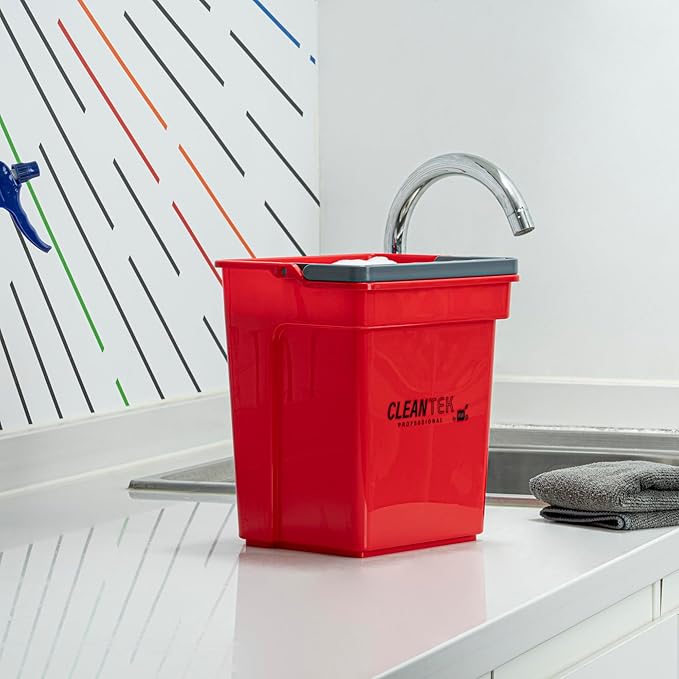 Restaurantware-Clean Tek Professional 4 Quart Cleaning Bucket, 1 Utility Pail with Handle - Heavy-Duty, Portable, Red Plastic Washing Pail, Perfect for Household, Outdoor, Car Wash and More