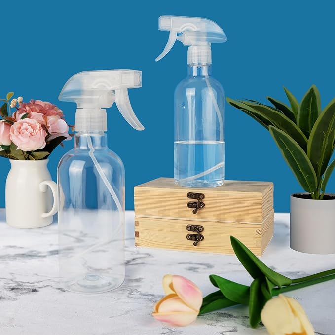 DIYSELF Spray Bottles, 4 Pack 500ml / 16oz Empty Plastic Water Spray Bottles, Fine Mist Clear Spray Bottle for Cleaning, Hair, Plants, Alcohol, BBQ, Garden, Travel, Squirt Bottle for Lab Liquids