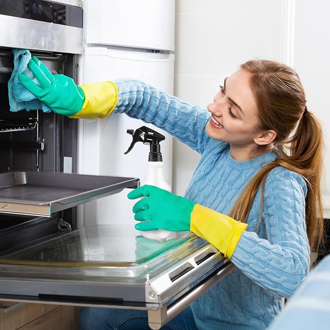 Eccliy 20 Pack 16oz Empty Spray Bottles, Leakproof Cleaning Bottles with Measurement and Adjustable Nozzle for Housekeeping, Commercial Use(Cylinder,Red Black Spray Head)