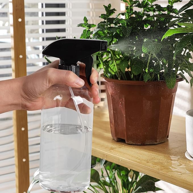 UUJOLY 17 oz Plastic Spray Bottle Trigger Empty Spray Bottles Clear Refillable Container for Water, Essential Oils, Hair, Cleaning Products, Adjustable Head Sprayer and Stream, Clear, 2 Pack