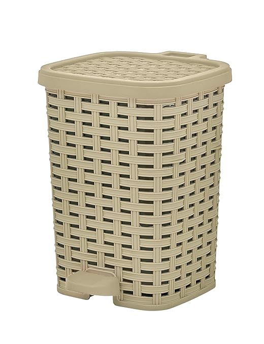 Small Outdoor Trash Can with Lid for Dog-Poop 1.5 Gallon/6 L Mini Plastic Garbage Can with Foot Pedal for Bathroom, Bedroom, Office, Patio, Wicker Beige