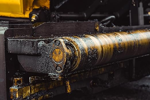 Trick Shot Asphalt Solvent and Cleaner - Biodegradable Industrial Degreaser for Paving Equipment & Tools - Eco-Friendly Remover of Tar, Tack, Sealcoating Oil, & Bitumen, Made in USA (1-Pack)