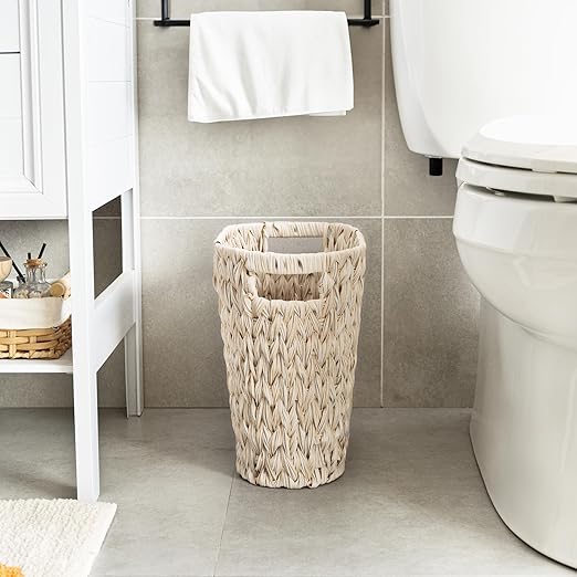 GRANNY SAYS Wicker Trash Can, Waterproof Bathroom Trash Can, Wicker Waste Basket for Bathroom, Decorative Boho Waste Basket for Bedroom, Office, 19 Liters/5 Gallons