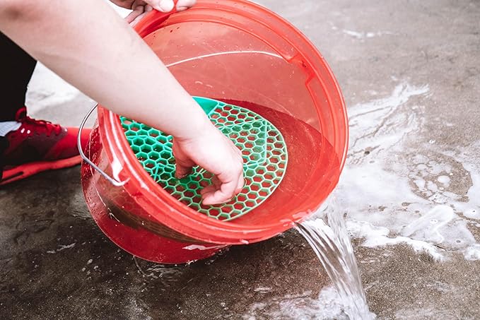 Maxshine 3.5 Gallon Universal Detailing Bucket (Red) | Car Wash Bucket for Scratch-Free Washing | Garage Storage & Auto Detailing Tool Holder | Holds Soap, Foam Cannon, Brushes, Microfiber Towels