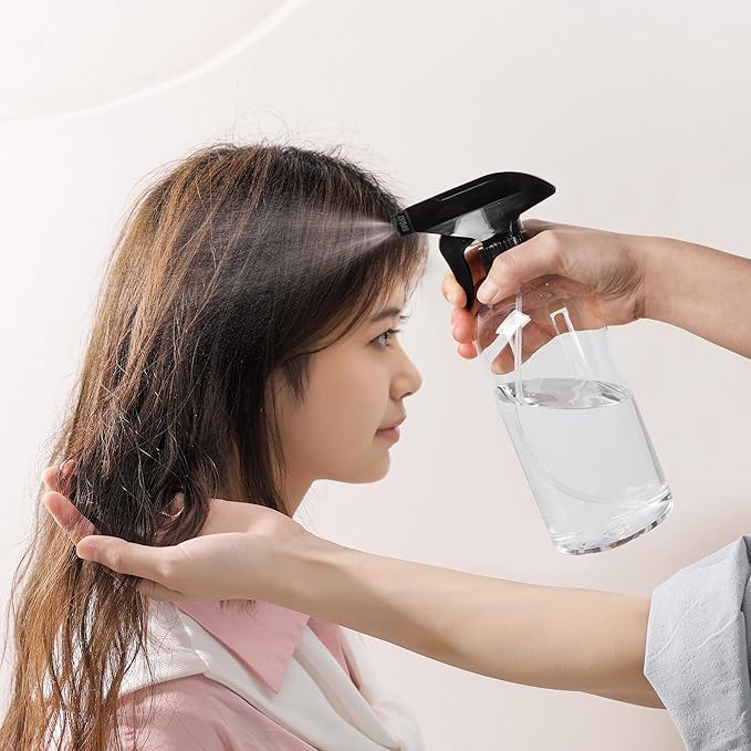 UUJOLY 17 oz Plastic Spray Bottle Trigger Empty Spray Bottles Clear Refillable Container for Water, Essential Oils, Hair, Cleaning Products, Adjustable Head Sprayer and Stream, Clear, 2 Pack