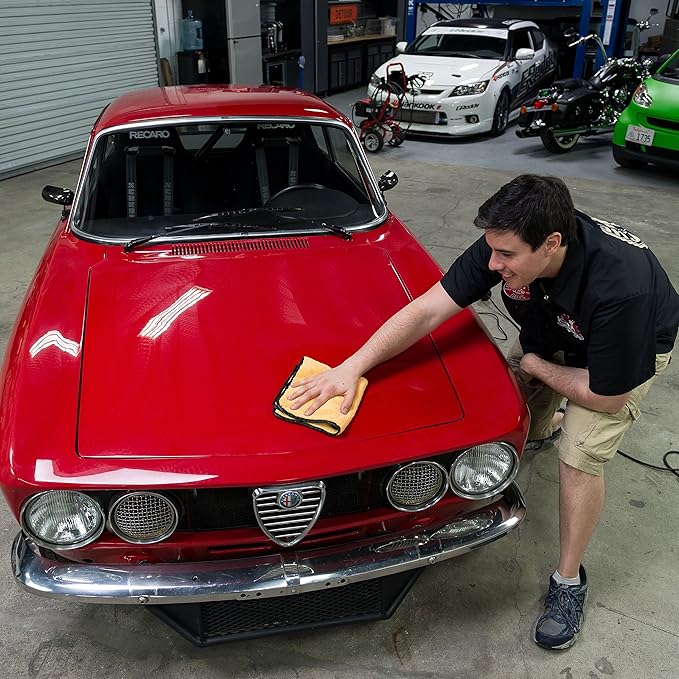 Chemical Guys Premium Microfiber Towel Bundle (16 in. x 24 in.) (Pack of 6) and Premium Grade Microfiber Applicators (Pack of 8)